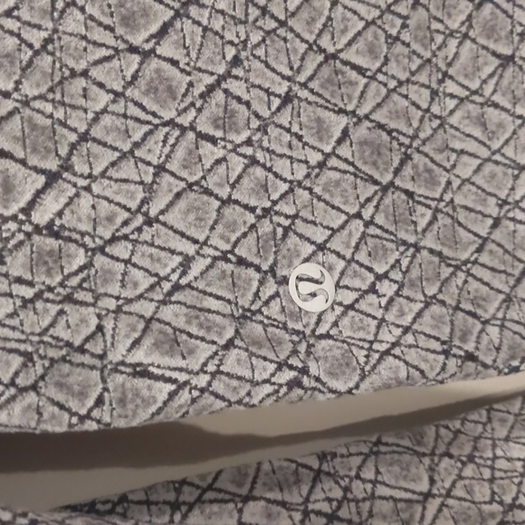 Lululemon | men's surge half zip sweater - Picture 5 of 7